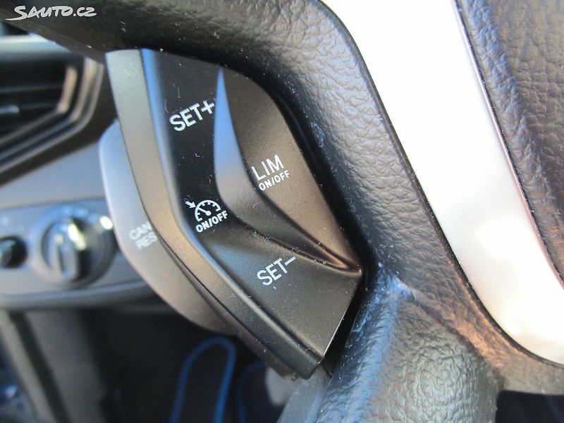 Ford Kuga 1,6-110KW-NOVÉ ROZVODY+OLEJ - fotka 22 z 26