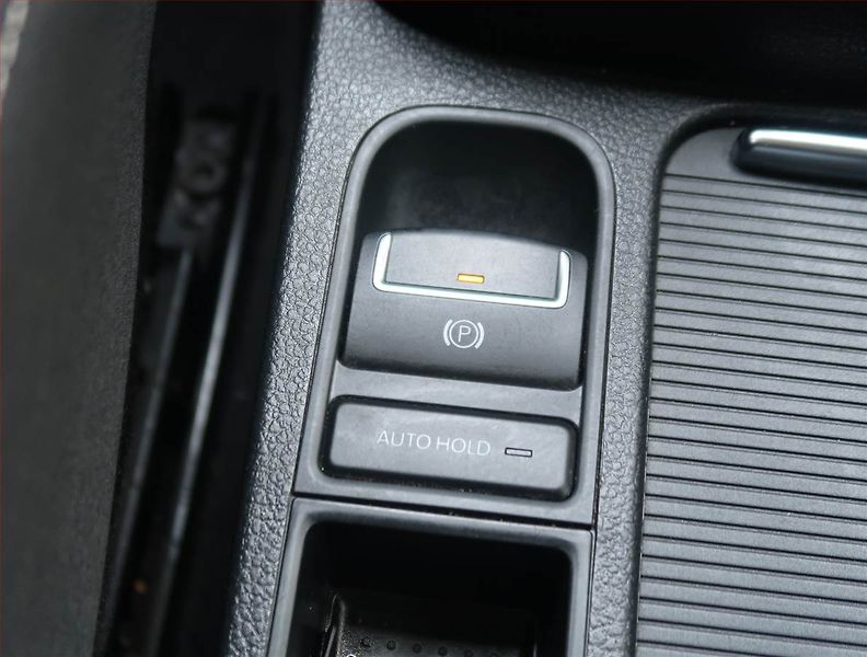 Volkswagen Sharan (2012) 2.0 TDI, Xenony, Tempomat - fotka 22 z 28