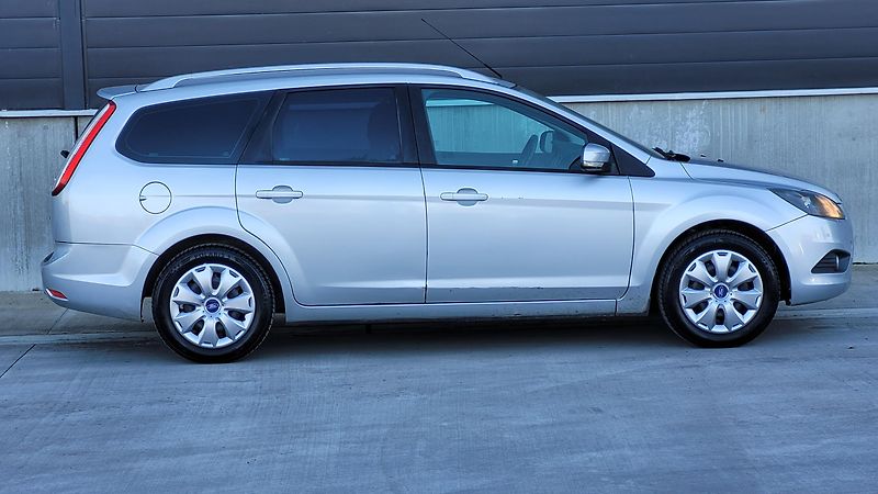 Ford Focus 2,0i LPG do 2032 - fotka 8 z 20