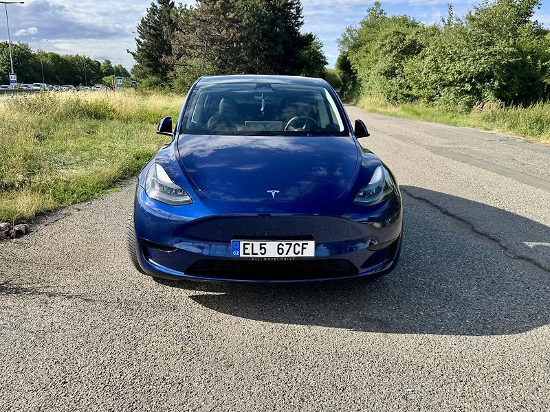 Tesla Model Y (2024) RWD. S.R. - fotka 6 z 20