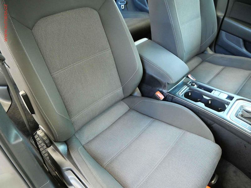 Volkswagen Passat (2015) 2.0 TDi, Comfortline, DSG - fotka 11 z 20