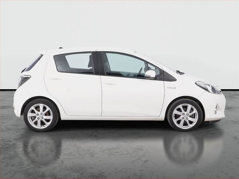 Toyota Yaris (2012) 1.5 Hybrid, Automat, Navi - fotka 6 z 17