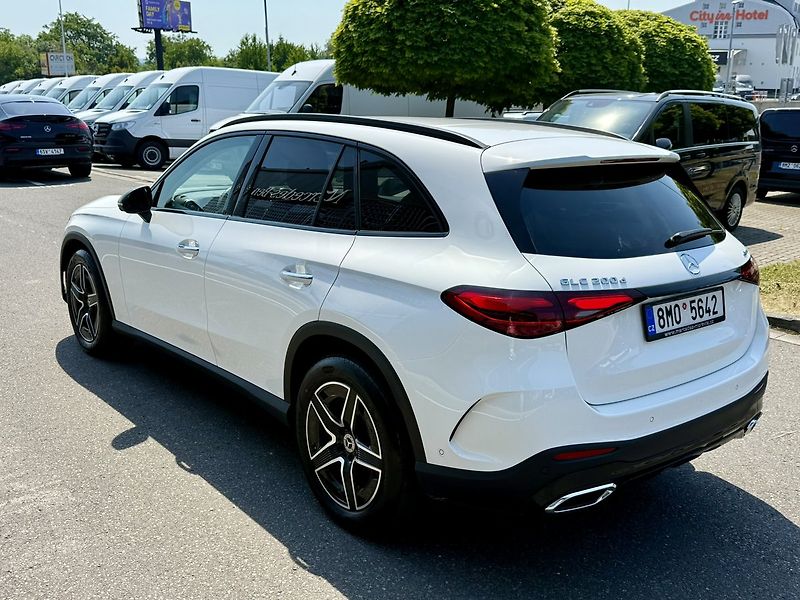 Mercedes-Benz GLC (2025) 200 d 4MATIC - fotka 44 z 45