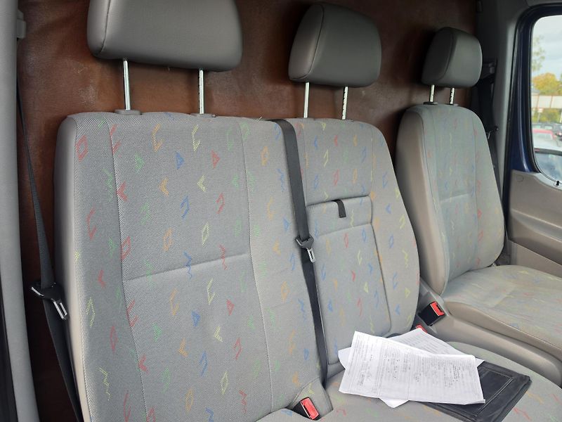 Volkswagen Crafter 2.5 TDI 100kw 6ti 8 Paleta - fotka 25 z 37