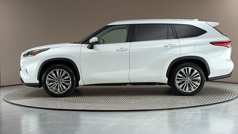 Toyota Highlander 2.5 Hybrid AUT 4x4 Prestige - fotka 4 z 33