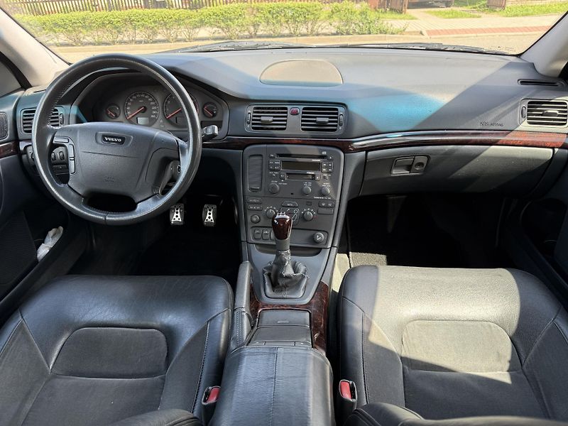 Volvo S80 2.4T ZACHOVALY SERVISOVANY VUZ - fotka 10 z 12