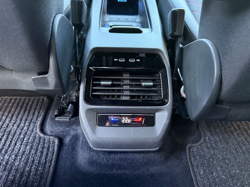 Volkswagen ID.5 GTX REZERVACE - fotka 12 z 39