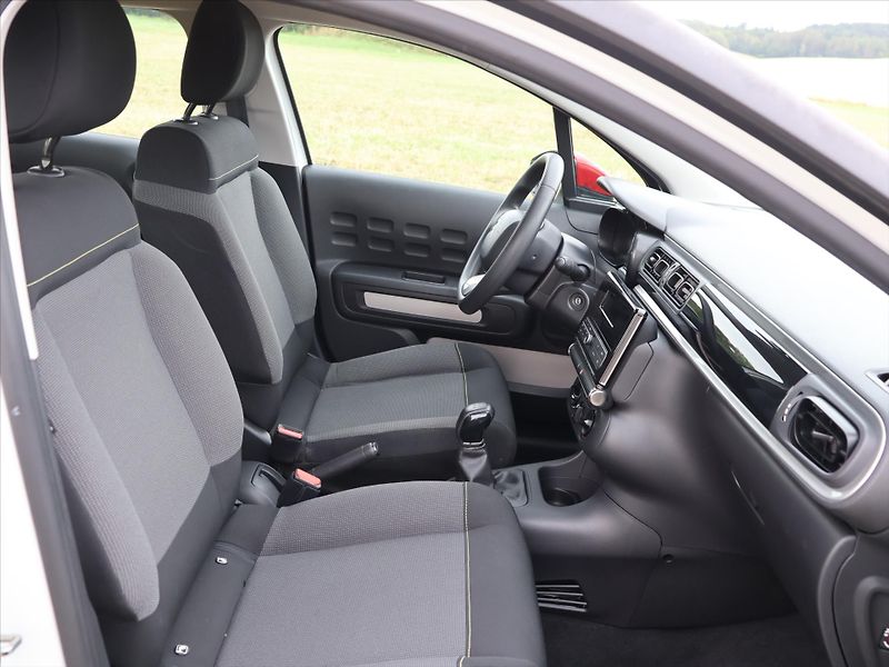 Citroën C3 1,2 PT 60kW CZ Shine Serv.Knih - fotka 12 z 34
