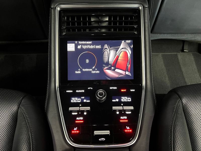 Porsche Panamera 4S DIESEL PDLS, WEBASTO - fotka 33 z 37