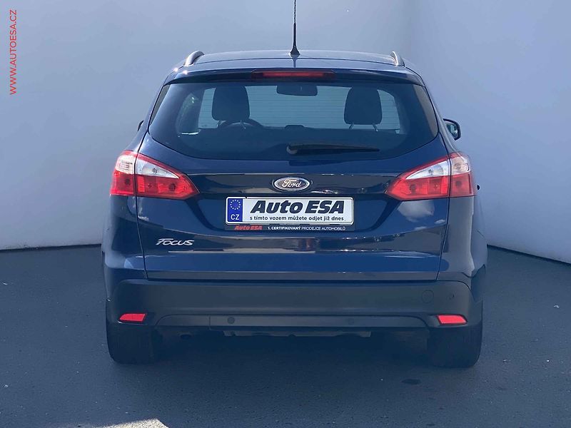 Ford Focus (2013) 1.6 TDCI, ČR, servis.kniha - fotka 5 z 16