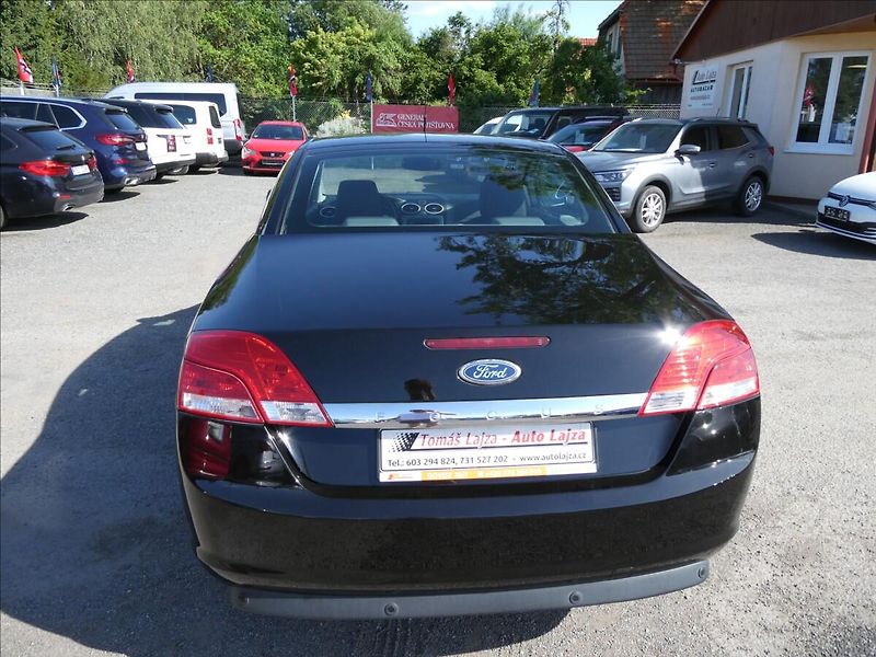 Ford Focus 1,6 i 16V 74kW - fotka 35 z 43