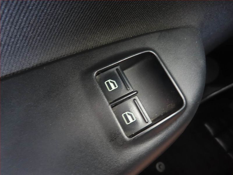 Škoda Octavia (2011) 1.6 TDI - fotka 12 z 12