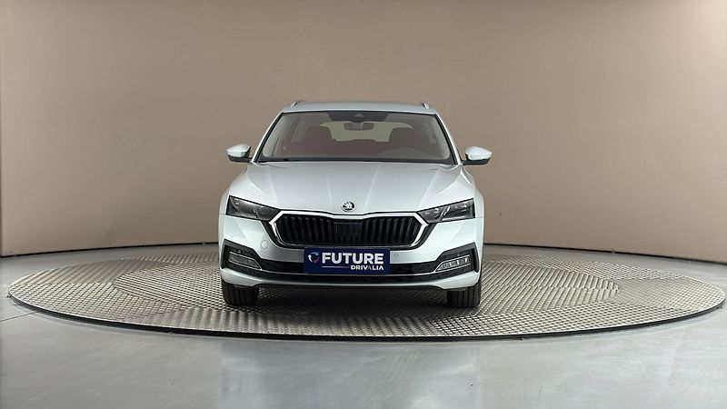 Škoda Octavia 2.0 TDI DSG Style Combi - fotka 3 z 25