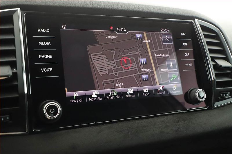 Škoda Karoq (2019) Ambition 1.0 TSI, Navi - fotka 16 z 20
