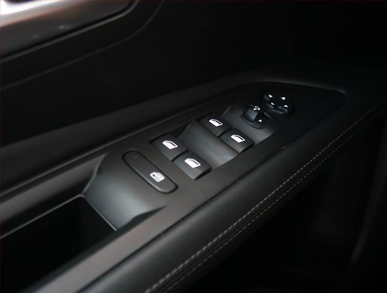 Peugeot 3008 (2020) Allure Pack 1.5 BlueHDi - fotka 20 z 21