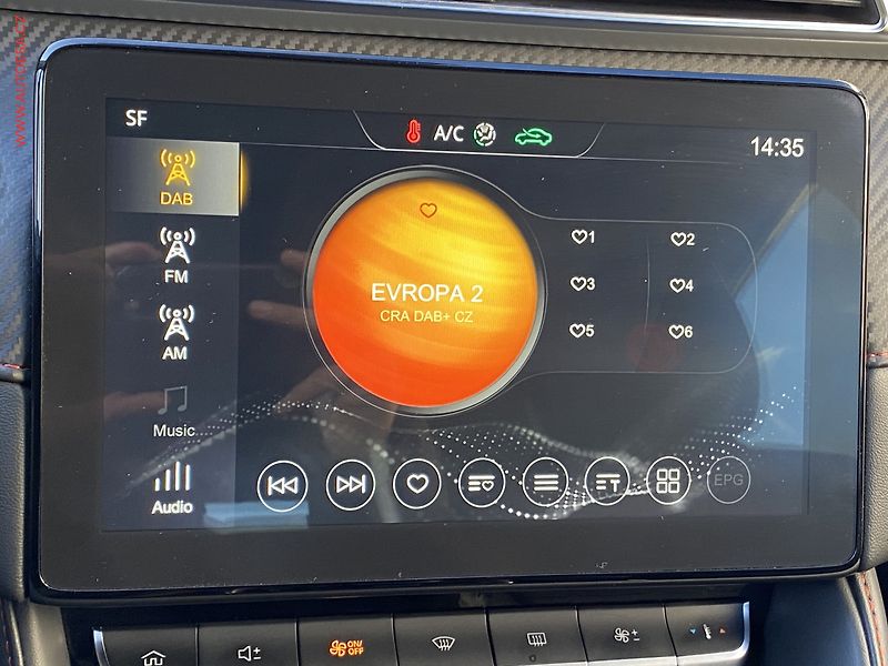 MG ZS (2022) 1.0 T-GDi, ČR, AT, LED - fotka 15 z 19