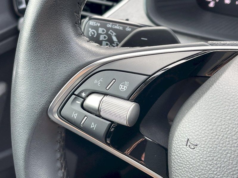 Škoda Scala (2024) Top Selection 1.0 TSI 85kW DSG - fotka 8 z 32