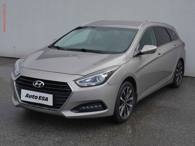 Hyundai i40 (2016) 1.7 CRDi, ČR, servis.kniha - fotka 3 z 14
