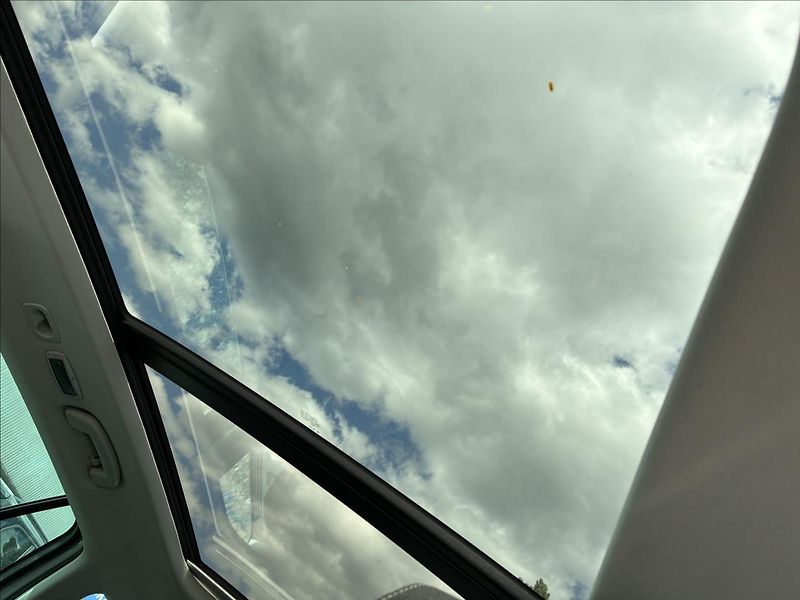 Škoda Superb 2,0 PANORAMA,TAŽNÉ,EL.KUFR - fotka 9 z 28