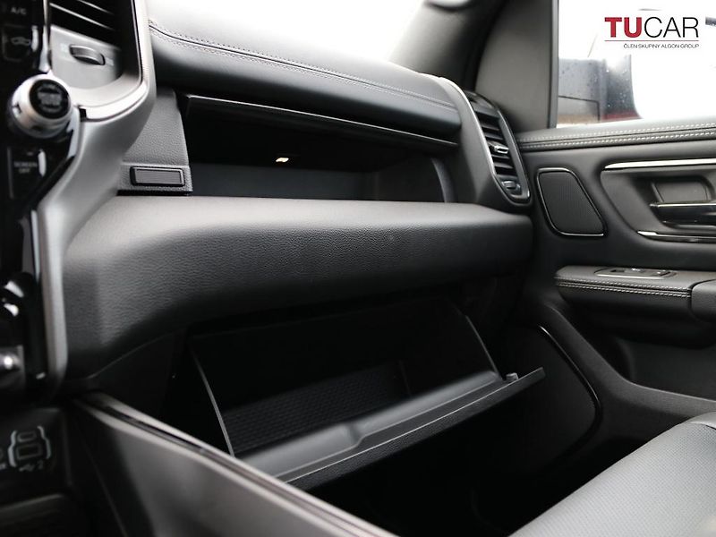 RAM 1500 (2024) Laramie G/T 5.7 HEMI E-Torque  - fotka 29 z 46