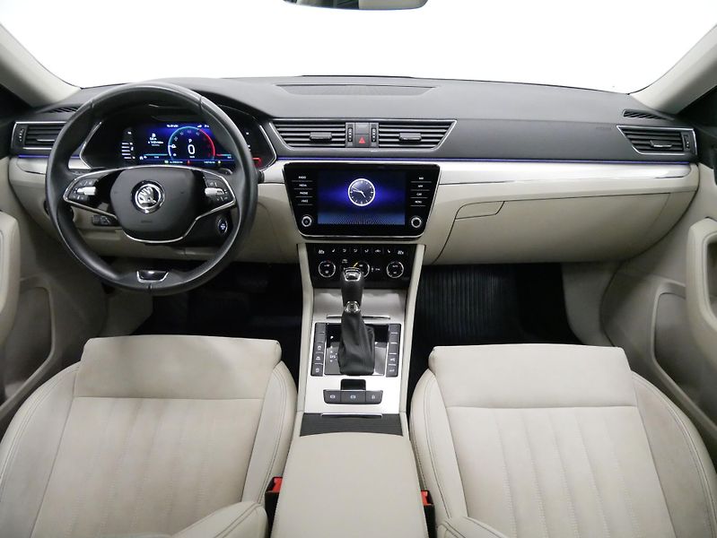 Škoda Superb - fotka 5 z 30