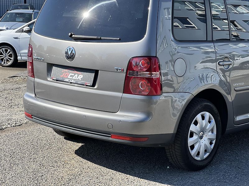 Volkswagen Touran United 1.4TSi 103kw TEMPOMAT - fotka 40 z 40