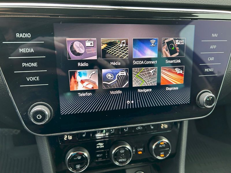 Škoda Superb (2021) Style Plus Extra 2.0 TDI 140 k - fotka 20 z 33