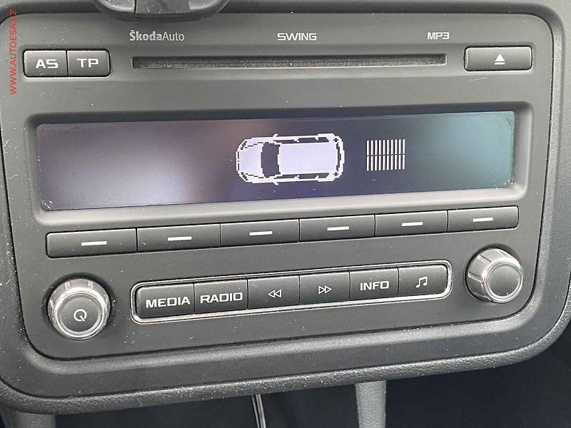 Škoda Roomster (2011) 1.2 TSi, Style, +kola - fotka 16 z 18