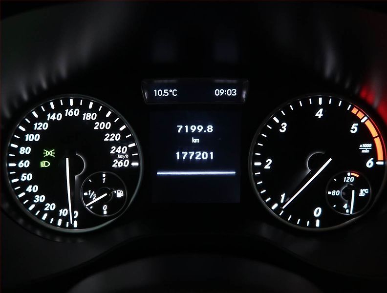 Mercedes-Benz Třídy A (2014) A 160 CDI, Serv.kniha - fotka 11 z 18