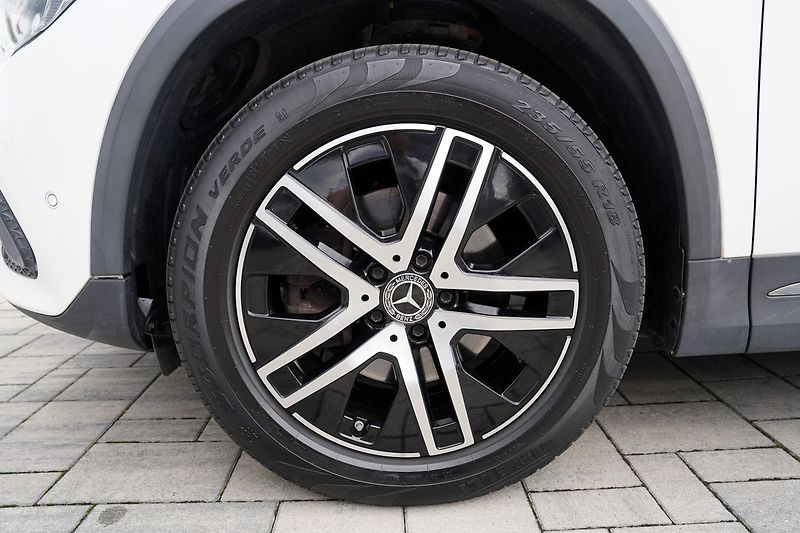 Mercedes-Benz GLA 200d Progressive/AT9/MBUX - fotka 17 z 46