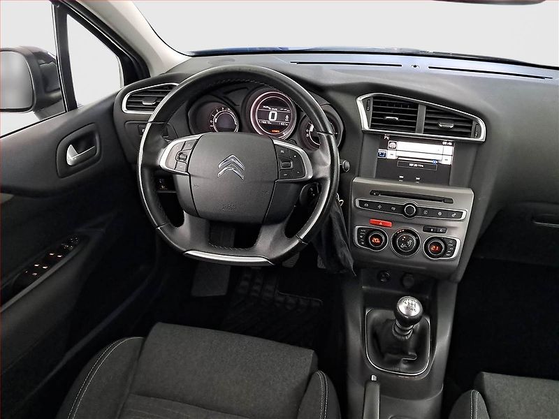 Citroën C4 (2017) 1.6 BlueHDi, Serv.kniha - fotka 7 z 18