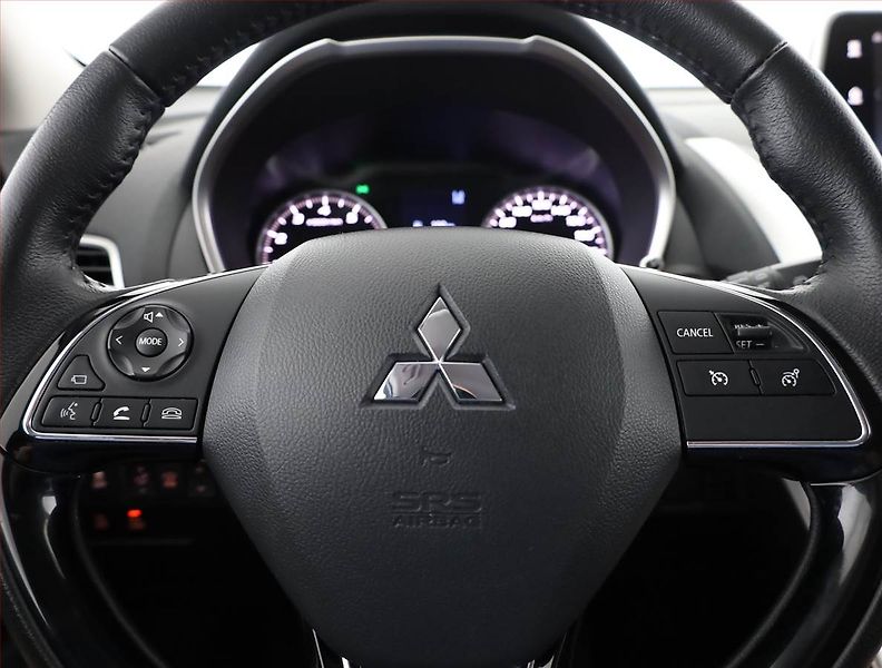 Mitsubishi Eclipse Cross (2019) 1.5 T-MIVEC, ČR,1.maj - fotka 8 z 21