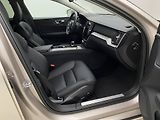 Volvo V60 B4 CORE AUT CZ - náhled 23