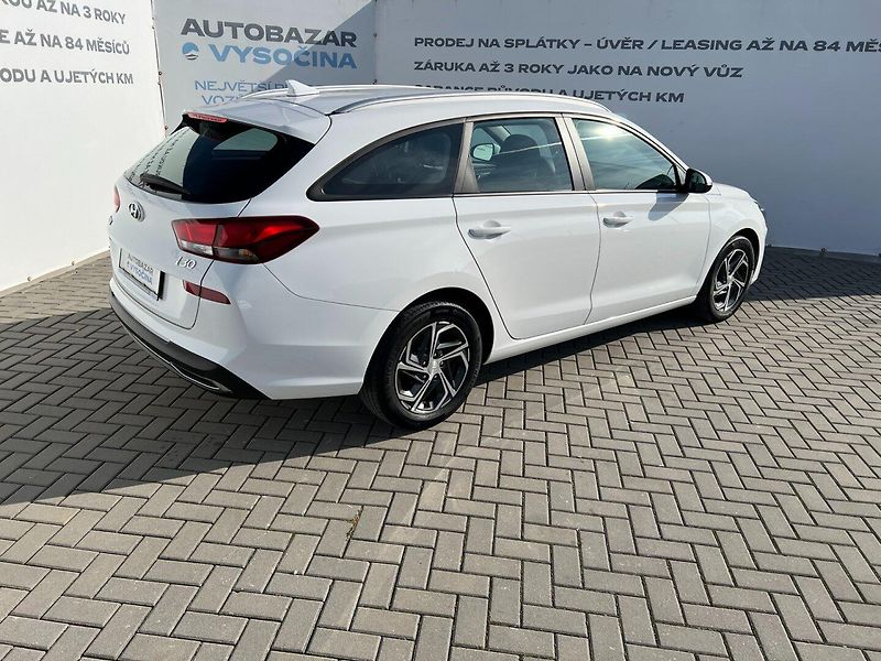 Hyundai i30 (2023) Com.1.0T-GDi Comfort! ČR+1maj. - fotka 4 z 34
