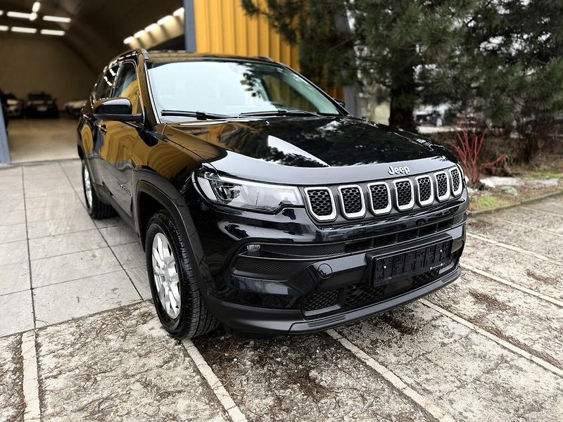 Jeep Compass (2021) 1.3 T4 PHEV 190CV, 4X4,ZÁRUKA - fotka 44 z 75