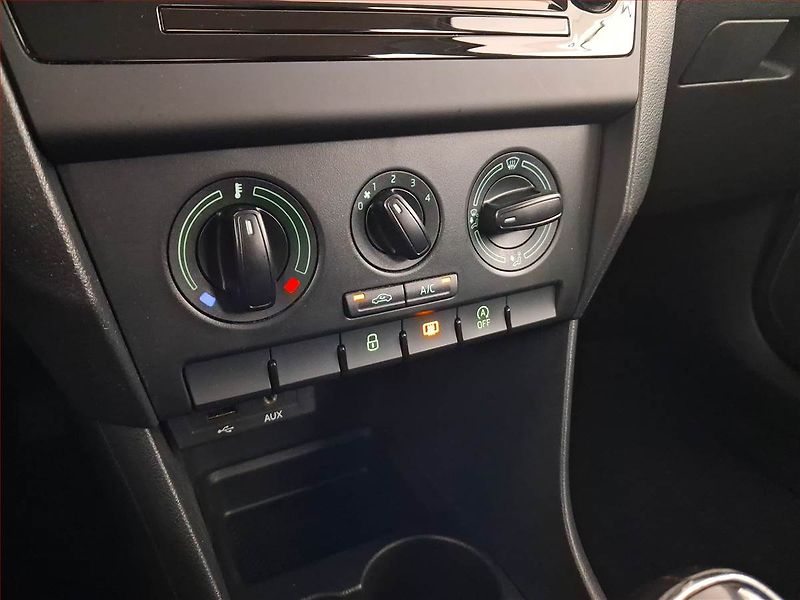 Škoda Rapid (2017) 1.2 TSI, Navi - fotka 19 z 19