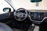Volvo XC60 B5 AWD Plus Dark, Ventilace - náhled 45