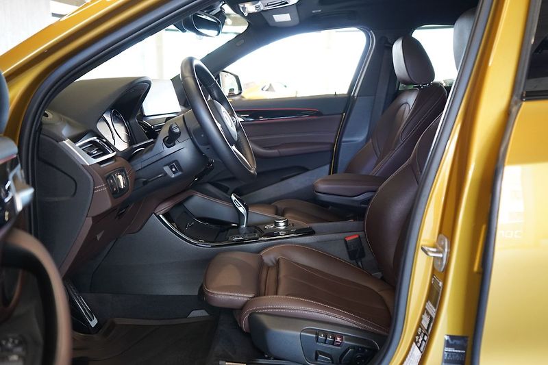 BMW X2 20i xD, M Sport X, Pano, HUD - fotka 17 z 43