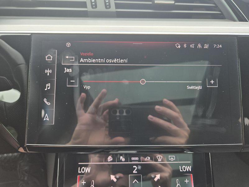 Audi e-tron 55 QUATTRO 300kw 21ALU - fotka 28 z 48