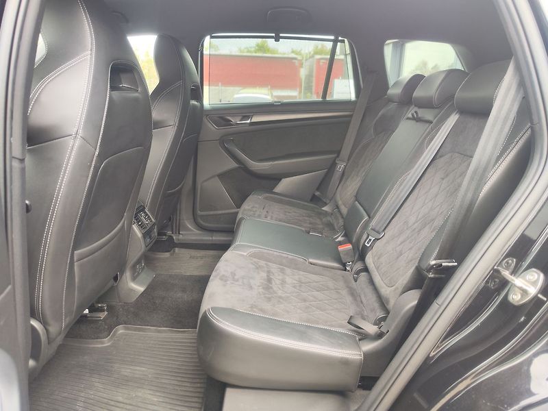 Škoda Kodiaq 2.0 TDI/110kW Sportline 4x4 - fotka 12 z 34
