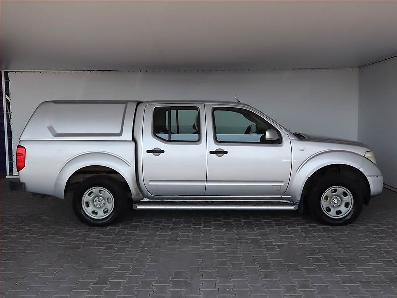 Nissan Navara (2006) 2.5 DCi, 4X4 - fotka 6 z 14
