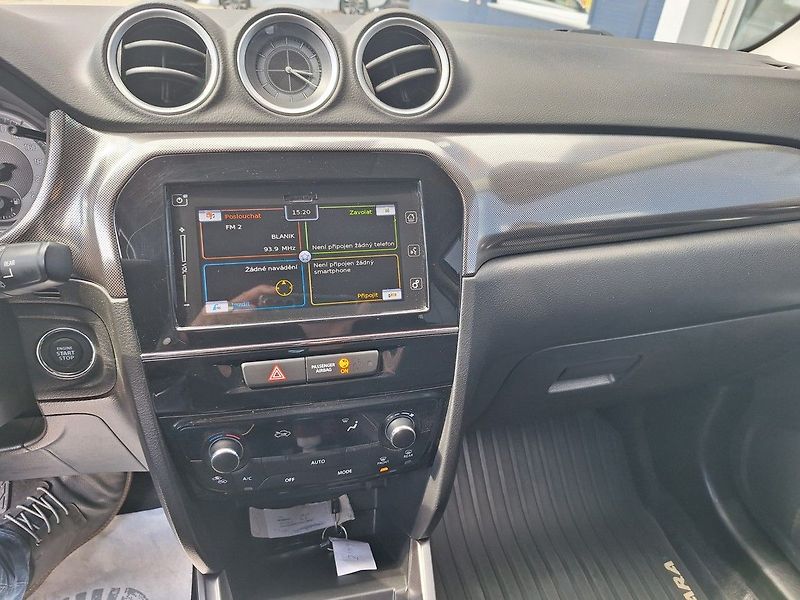 Suzuki Vitara (2019) ELEGANCE 1,4 BoosterJet 140k M - fotka 14 z 19