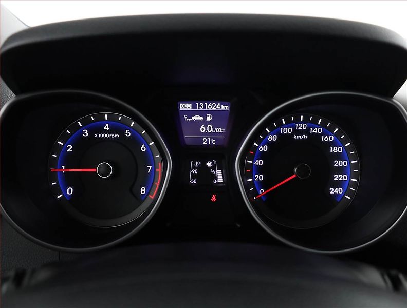 Hyundai i30 (2016) 1.6 MPI, Serv.kniha, Tempomat - fotka 9 z 19