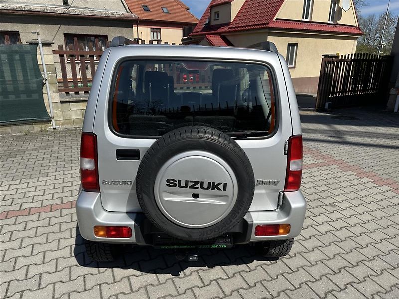 Suzuki Jimny 1,3 4x4 AUTOMAT TAŽNÉ - fotka 5 z 18