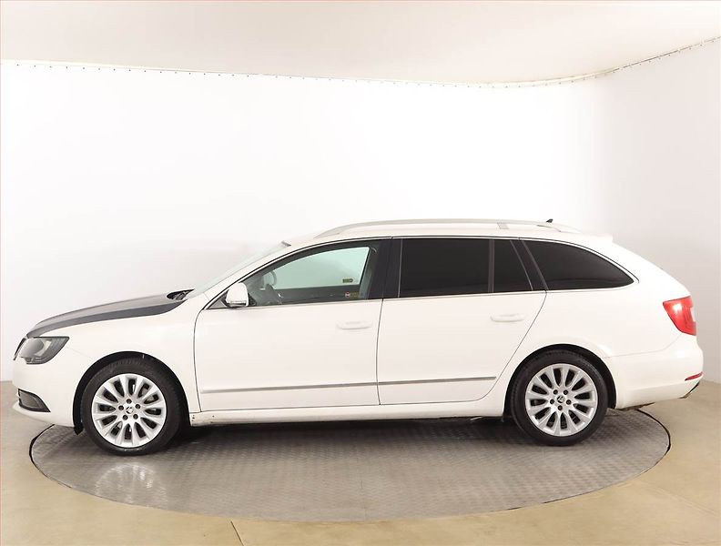 Škoda Superb (2013) 2.0 TDI, Automat, Navi, Xenony - fotka 3 z 20