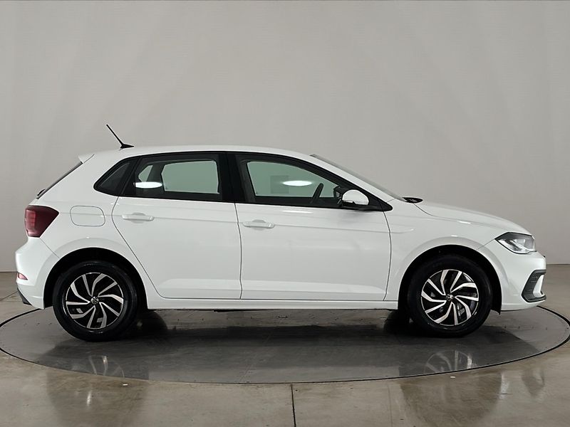 Volkswagen Polo Life - fotka 16 z 27