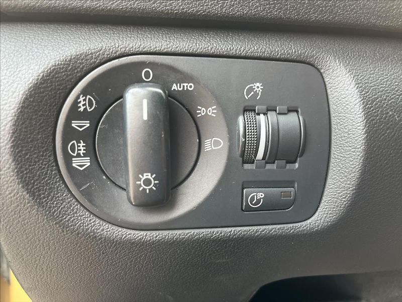 Audi A3 3,2 i V6 184KW 4x4  Sportback - fotka 28 z 45