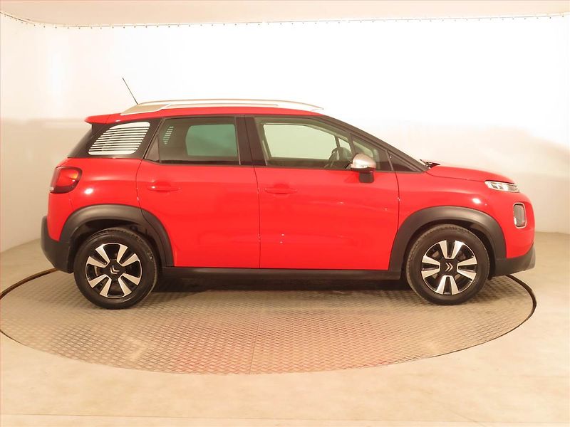 Citroën C3 Aircross (2020) Shine 1.2 PureTech, Serv.kniha - fotka 6 z 15