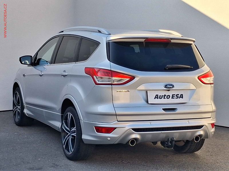 Ford Kuga (2016) 2.0 TDCi 4X4, Individual, AT - fotka 6 z 19