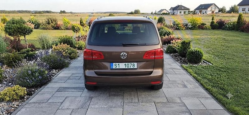 Volkswagen Touran 2.0 TDI 7míst,servisní histori - fotka 33 z 42